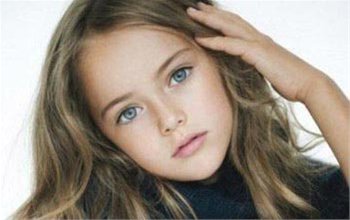 俄罗斯9岁女孩克里斯廷娜娃成国际超模 被誉为世界最美少女